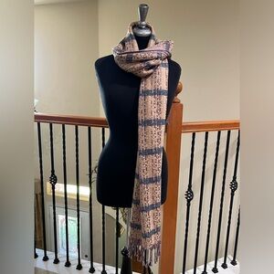 BASKET WEAVE PATTERN, TWEED SCARF/ SHAWL, PINK/,BLUE, WOMEN: